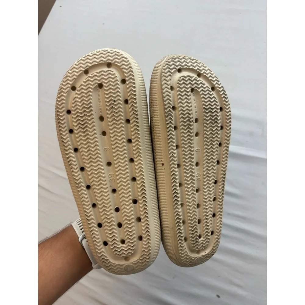 Fashionaire Beige Cloud Slides Platform Sandals Mens 9 Womens 11 EVA Foam
